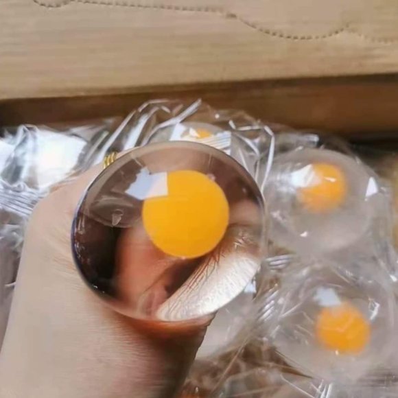 Squishy Egg - Picture 1 of 2